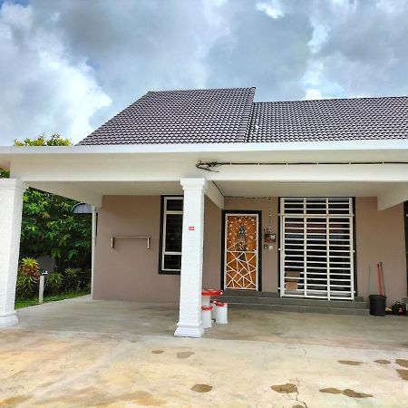 Wipah Guest House In Kampung Lundang, Kota Bharu Exteriér fotografie